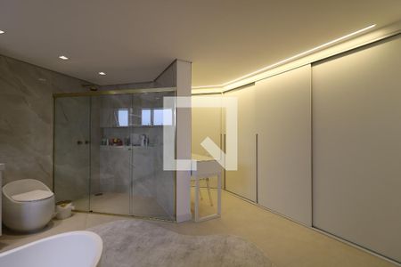 Apartamento à venda com 160m², 3 quartos e 3 vagasBanheiro da Suíte Master