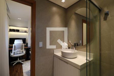 Apartamento à venda com 160m², 3 quartos e 3 vagasBanheiro da Suíte 2