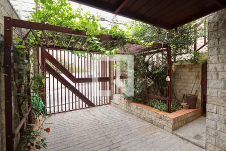 Casa à venda com 200m², 4 quartos e 5 vagasEntrada