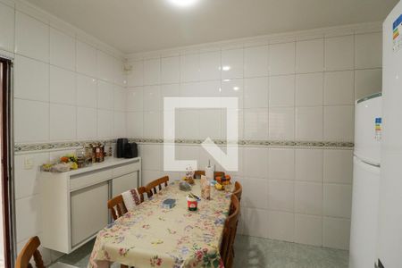 Casa à venda com 200m², 4 quartos e 5 vagasCozinha
