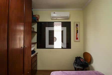 Casa à venda com 200m², 4 quartos e 5 vagasQuarto 2