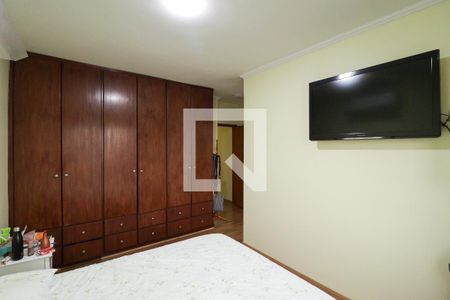 Casa à venda com 200m², 4 quartos e 5 vagasSuíte