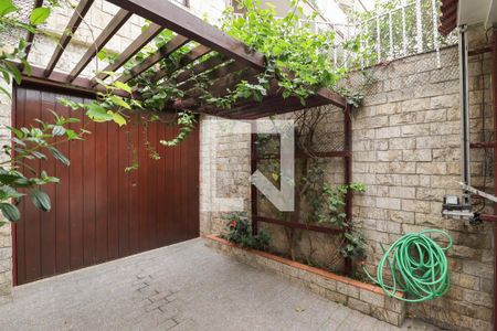 Casa à venda com 200m², 4 quartos e 5 vagasEntrada