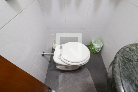 Casa à venda com 200m², 4 quartos e 5 vagasLavabo