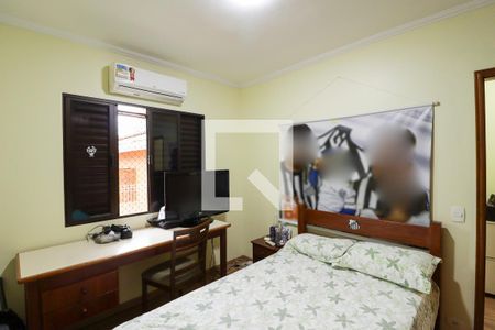 Quarto 1 de casa à venda com 4 quartos, 200m² em Jardim São Paulo(zona Norte), São Paulo