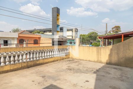 Casa à venda com 305m², 4 quartos e 3 vagas Casa à venda com 305m², 4 quartos e 3 vagasVaranda da suíte