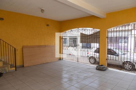 Casa à venda com 305m², 4 quartos e 3 vagas Casa à venda com 305m², 4 quartos e 3 vagasGaragem