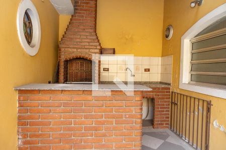 Casa à venda com 305m², 4 quartos e 3 vagas Casa à venda com 305m², 4 quartos e 3 vagasChurrasqueira