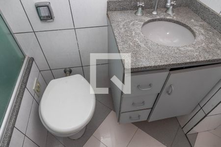 Casa à venda com 305m², 4 quartos e 3 vagas Casa à venda com 305m², 4 quartos e 3 vagasBanheiro da suíte
