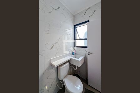 Casa de condomínio à venda com 121m², 2 quartos e 2 vagasBanheiro da Suíte 2