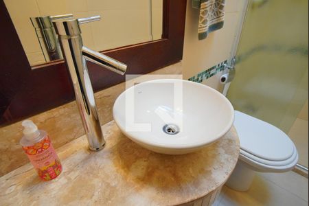 Casa à venda com 400m², 6 quartos e 4 vagasBanheiro de Serviço