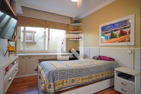 Casa à venda com 400m², 6 quartos e 4 vagasSuíte 2