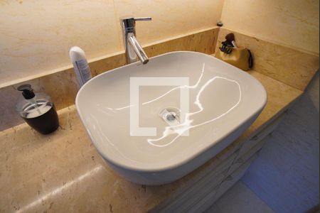 Casa à venda com 400m², 6 quartos e 4 vagasBanheiro da Suíte 3