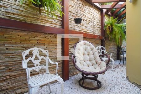 Casa à venda com 400m², 6 quartos e 4 vagasSala - Jardim de Inverno