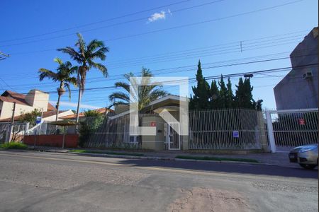 Casa à venda com 400m², 6 quartos e 4 vagasFachada