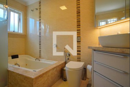 Casa à venda com 400m², 6 quartos e 4 vagasBanheiro da Suíte 3