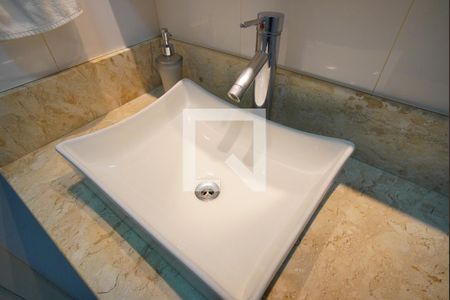 Casa à venda com 400m², 6 quartos e 4 vagasBanheiro da Suíte 1