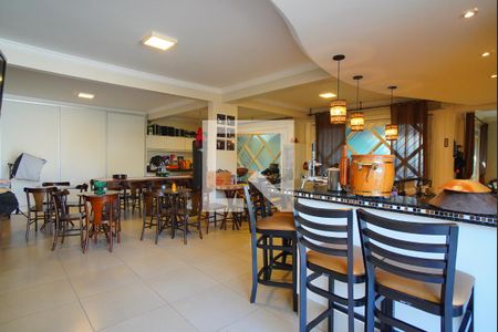 Casa à venda com 400m², 6 quartos e 4 vagasGaragem