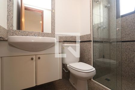 Apartamento à venda com 224m², 4 quartos e 4 vagasBanheiro da Suíte