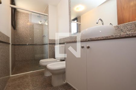 Apartamento à venda com 224m², 4 quartos e 4 vagasBanheiro da Suíte 3