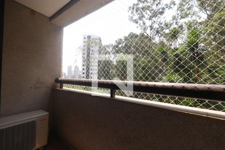 Apartamento à venda com 224m², 4 quartos e 4 vagasvaranda 2