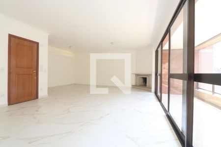 Apartamento à venda com 224m², 4 quartos e 4 vagasSala
