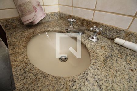 Apartamento à venda com 60m², 2 quartos e 2 vagasBanheiro Social