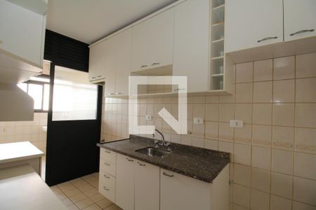 Apartamento à venda com 60m², 2 quartos e 2 vagasCozinha - Armários