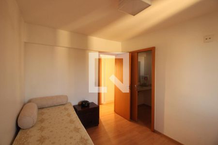 Apartamento à venda com 133m², 4 quartos e 4 vagasQuarto 