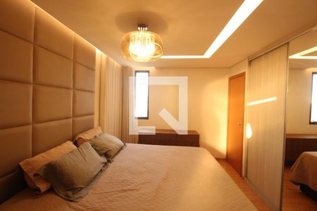 Apartamento à venda com 133m², 4 quartos e 4 vagasQuarto 