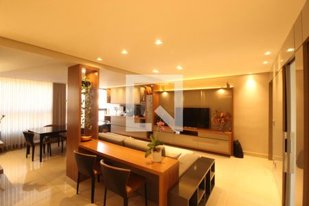 Sala  de apartamento à venda com 4 quartos, 133m² em Buritis, Belo Horizonte