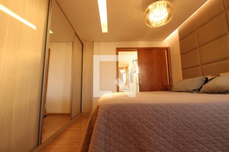 Apartamento à venda com 133m², 4 quartos e 4 vagasQuarto 
