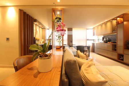 Apartamento à venda com 133m², 4 quartos e 4 vagasSala 