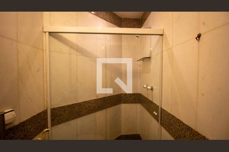 Apartamento à venda com 345m², 5 quartos e 4 vagasBanheiro da Suíte 3