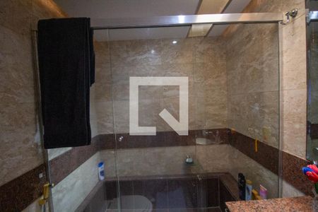 Apartamento à venda com 345m², 5 quartos e 4 vagasBanheiro da Suíte 4