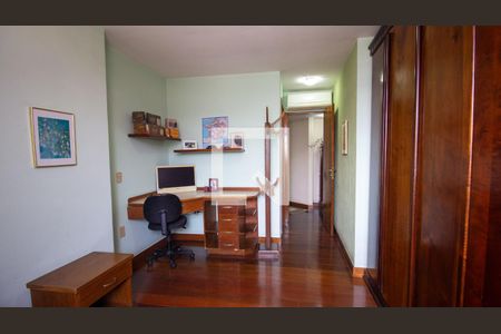 Apartamento à venda com 345m², 5 quartos e 4 vagasSuíte 1