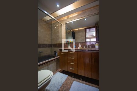 Apartamento à venda com 345m², 5 quartos e 4 vagasBanheiro da Suíte 4