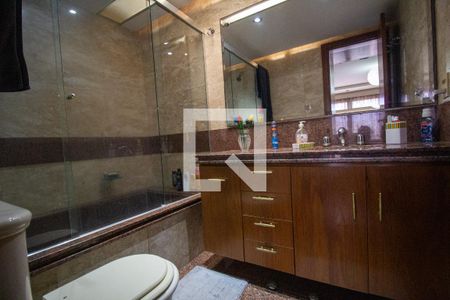 Apartamento à venda com 345m², 5 quartos e 4 vagasBanheiro da Suíte 4