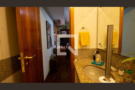 Apartamento à venda com 345m², 5 quartos e 4 vagasBanheiro da Suíte 3