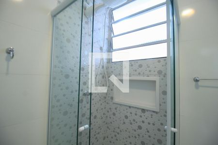 Apartamento para alugar com 68m², 2 quartos e sem vagaBanheiro
