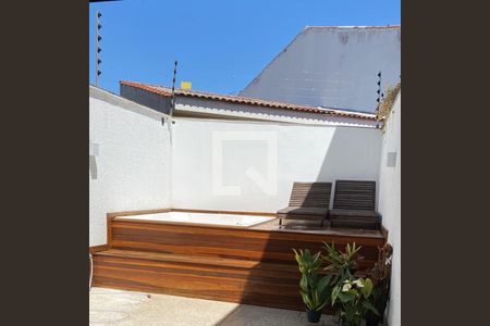Casa à venda com 120m², 2 quartos e 2 vagasÁrea comum - Piscina