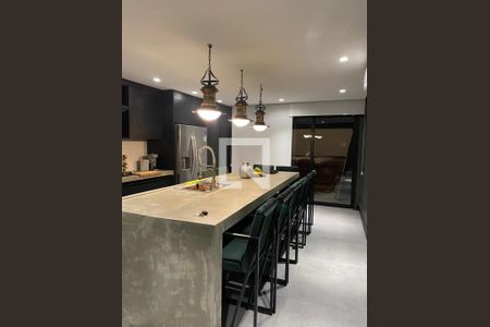 Casa à venda com 120m², 2 quartos e 2 vagasCozinha