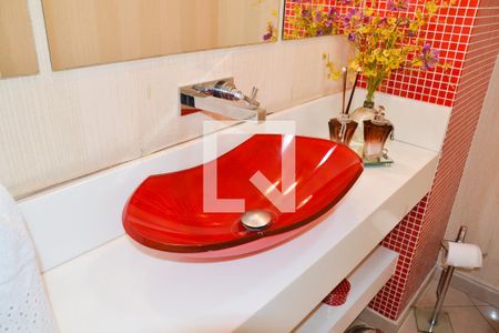 Apartamento à venda com 221m², 4 quartos e 4 vagas Apartamento à venda com 221m², 4 quartos e 4 vagasBanheiro 4