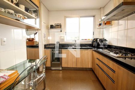 Apartamento à venda com 115m², 3 quartos e 3 vagasCozinha