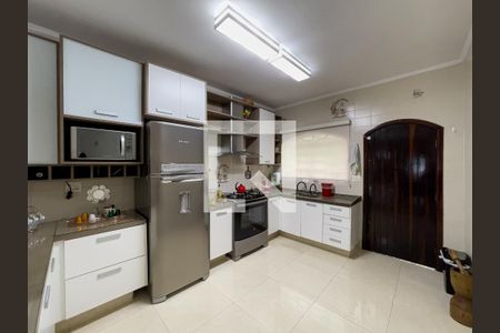 Casa para alugar com 190m², 3 quartos e 2 vagas Casa para alugar com 190m², 3 quartos e 2 vagasCozinha