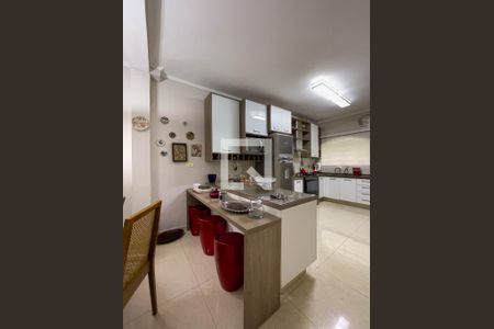Casa para alugar com 190m², 3 quartos e 2 vagas Casa para alugar com 190m², 3 quartos e 2 vagasCozinha
