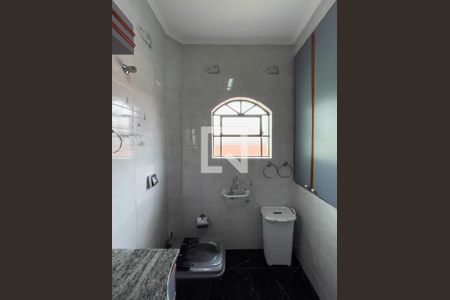 Casa para alugar com 190m², 3 quartos e 2 vagas Casa para alugar com 190m², 3 quartos e 2 vagasBanheiro 1