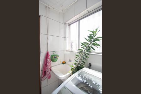 Apartamento para alugar com 70m², 2 quartos e 1 vagaÁrea de Serviço