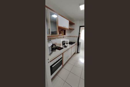 Apartamento à venda com 60m², 2 quartos e 1 vaga Apartamento à venda com 60m², 2 quartos e 1 vagaCozinha