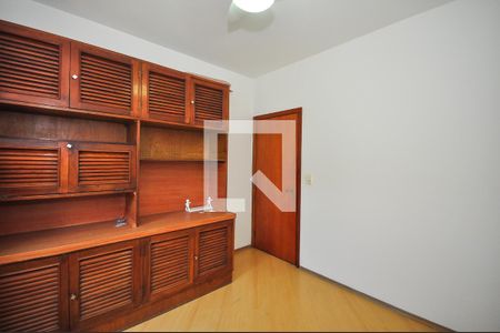 Quarto 1 de casa para alugar com 4 quartos, 340m² em Vila Sonia, São Paulo